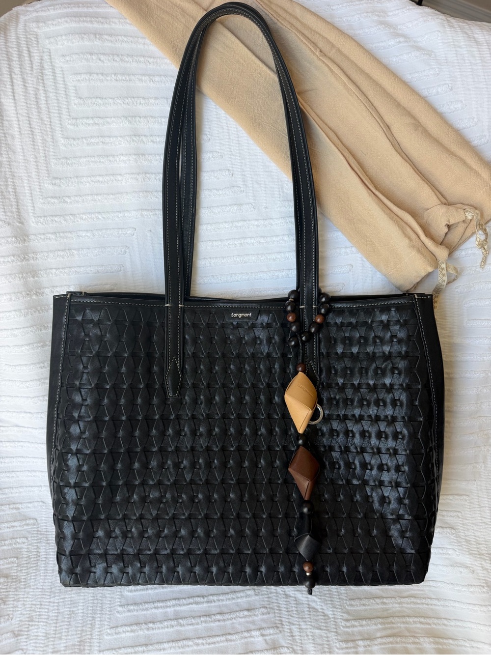Songmont Lattice Tote, Medium, Onyx - Picture 2 of 12